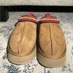 UGG  Tazz Platform Slippers in Chestnut Photo 3