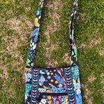 Vera Bradley Medium Sized crossbody Photo 5