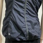 Lululemon Black Lightweight Pleated Reflective Vest Size 4 Photo 6