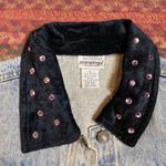 VINTAGE LIGHT WASH BLACK VELVET TRIM DENIM JACKET JEAN TRUCKER White Photo 2