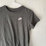 Nike  Shirt Womens Small Short Sleeve Athletic Tee‎ Casual Comfort Swoosh Photo 1