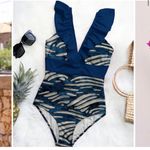 NWT Averie Size Large Retro One Piece in Alaska Print Blue White Photo 1