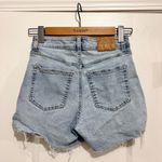 H&M Cutoff Jean Shorts Light Wash 5 Pockets - sz 6 Photo 1