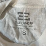 E drop off Luxury Consignment Limited Edition Charity Tees Size Small White Photo 3