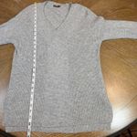 J. McLaughlin  Cashmere Sweater V-Neck Pullover Gray Size XS Photo 6