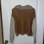 Cowl neck‎ color block cropped sweater Tan Size M Photo 1