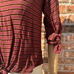 Kirious  burgundy striped cropped tee / S / Excellent condition Photo 4