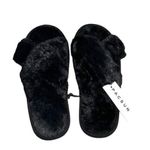 PacSun NWT  Cozy black furry slippers Photo 0