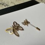 Monet Lot Of 2 Vintage Signed Gold Tone Metal Wire Butterfly Insect Brooch Pin Photo 6