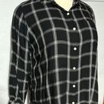 Old Navy XXL Women’s Flannel Look Shirt Photo 4