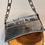 ALDO  Scylla Synthetic Medium Silver Tone Shoulder Bag Chain Strap & Serpentine Photo 4