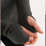 Lululemon Tea Lounge Pullover Color: Heathered Coal Size 4 P2P 15.5” EUC Photo 2