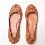 Tory Burch Reva Tumbled Royal Tan Logo Ballet Flats Size 9.5 Photo 0