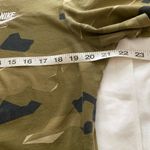 Nike Tan & Green Camo Tee M Photo 5