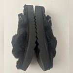 Women’s Koolaburra by Ugg Black slippers size 8 Photo 2