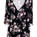 Tahari ‎ Size 1X Deep V-Neck 3/4 Sleeve Shirt Blouse Top Black Floral Print Rayon Photo 0