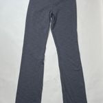 Nike Women's Legendary Regular Fit Dri-Fit Athletic Pants Size Medium Photo 0