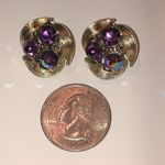 Lisner Vintage Light Gold Tone Purple AB Rhinestone Clip On Earrings Photo 1