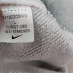 Nike L Center Logo Spellout Swoosh Hoodie Drawstring Crop Sweatshirt in Gray Photo 6