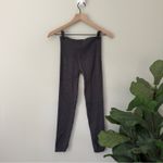 Spanx by Sara Blakely Solid Gray Athletic Leggings Seamless Stretch Activewear S Photo 1