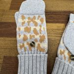 J. McLaughlin Marci Glove Wool One Size Gray Cheetah Mitten Striped NWT Outerwear Photo 1
