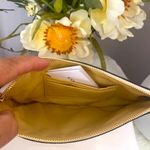 Coach  Largo Chalk  Wristlet Horse And Carriage Photo 4