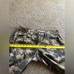 Bongo Juniors Green Brown Camo Stretch Cropped Ankle Pants Size 7 Photo 11