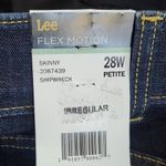 Lee  Mid-Rise Dark Wash Capri Jeans NWT Size 28w Petite Skinny Capri Jeans Photo 10