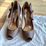 Badgley Mischka Beautiful dressy satin pumps 🔥🔥🔥 Photo 2