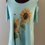 Jess & Jane Daisy Top Size M Blue Cold Shoulder Floral Asymmetrical Bumblebee Size M Photo 0