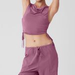 Alo Yoga Stand Out Cropped Tank - Soft Mulberry Photo 1