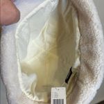 Anthropologie  Wyeth Karhu Sherpa Fleece Beanie One Size NWT Photo 4