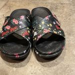 Cole Haan Grand 360 Findra Black Floral Pool Slides Sandals Shoes Unisex M6 W8 Photo 2