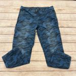 Kut From The Kloth Gwen Relaxed Fit Camo Print Trousers Women's Size 4 Photo 0