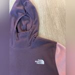The North Face Glacier Fleece Colorblock Hoodie - Midnight Mauve Purple - Large Photo 2