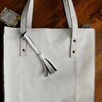 White Bucket Tote Gold Stud Should StrapTassel Zipper Fashion Bag Photo 3