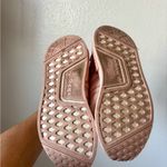 Adidas NWIB NMD R1 women’s, size 7 Photo 9