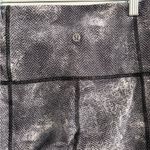 Lululemon Essential Rhythm Crop Full-On Luxtreme Diffusion White Black Size 6 Photo 6