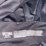 Victoria's Secret  Sport Black High Shine Liquid Legging. Photo 6