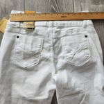 Hybrid And Company Women Size 5 Butt Lift V2 Super Comfy Stretch Denim Capri NEW White Photo 8