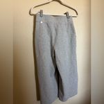 Lululemon Can You Feel The Pleat Crop 21“ Size 6 in Grey Quilt Textured Material Photo 7