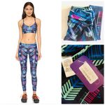 Mara Hoffman Voyager Feather Print Pattern Active Leggings, Flying Lizard sz. XS Photo 2