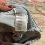 H&M light blue skinny jeans from  Photo 4