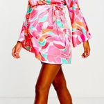 ASOS DESIGN Maternity satin wrap beach kimono with bold abstract print in pink Size undefined Photo 0