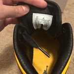 Nike Air Jordan 1 Mid Photo 9