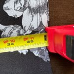 Ann Taylor  Black & White Floral Print Key Hole Button In Back Sz M With Lining Photo 6