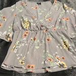 Torrid Womens sz1 blouse Photo 0