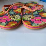 Vera Bradley  Flip Flops Jazzy Blooms 7-8 preowned good Photo 5