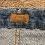 Mother Women’s Looker Ankle Fray Distressed Denim Jeans in Love Gun Photo 2