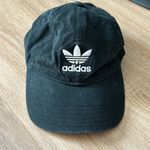Adidas  black baseball hat Photo 0
